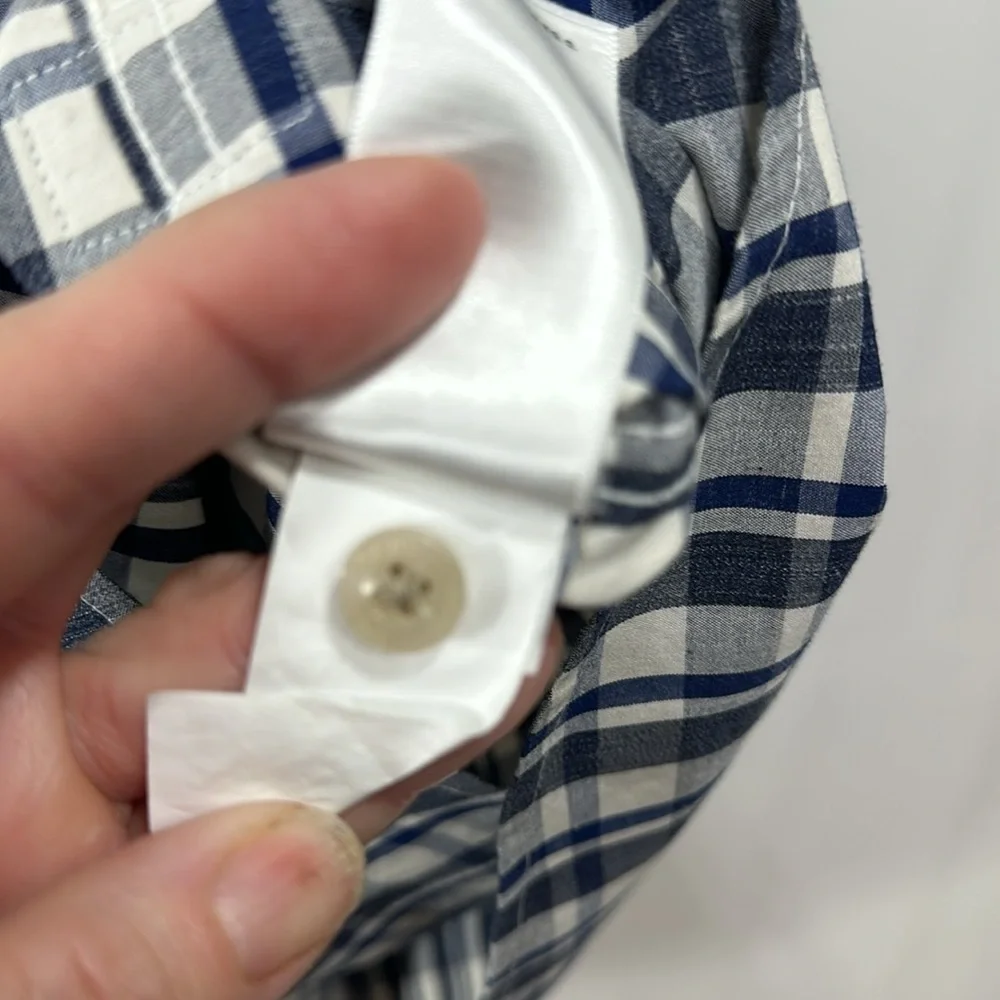 The North Face blue plaid button-down shirt size XL